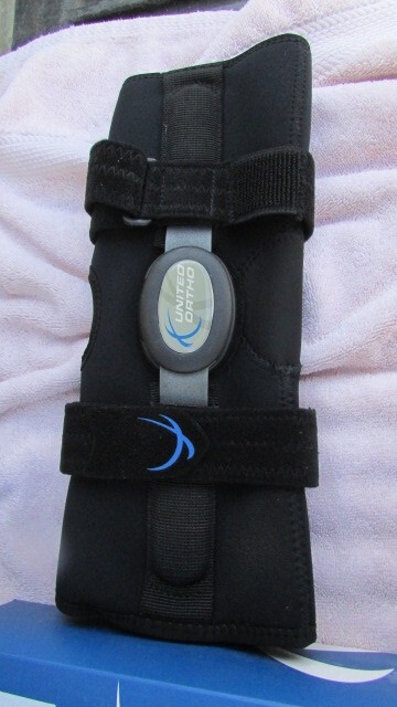 NEW ORTHO8 Cryo Pneumatic Ortosis 2 Gels Knee Brace 90 40-4001 BK-15