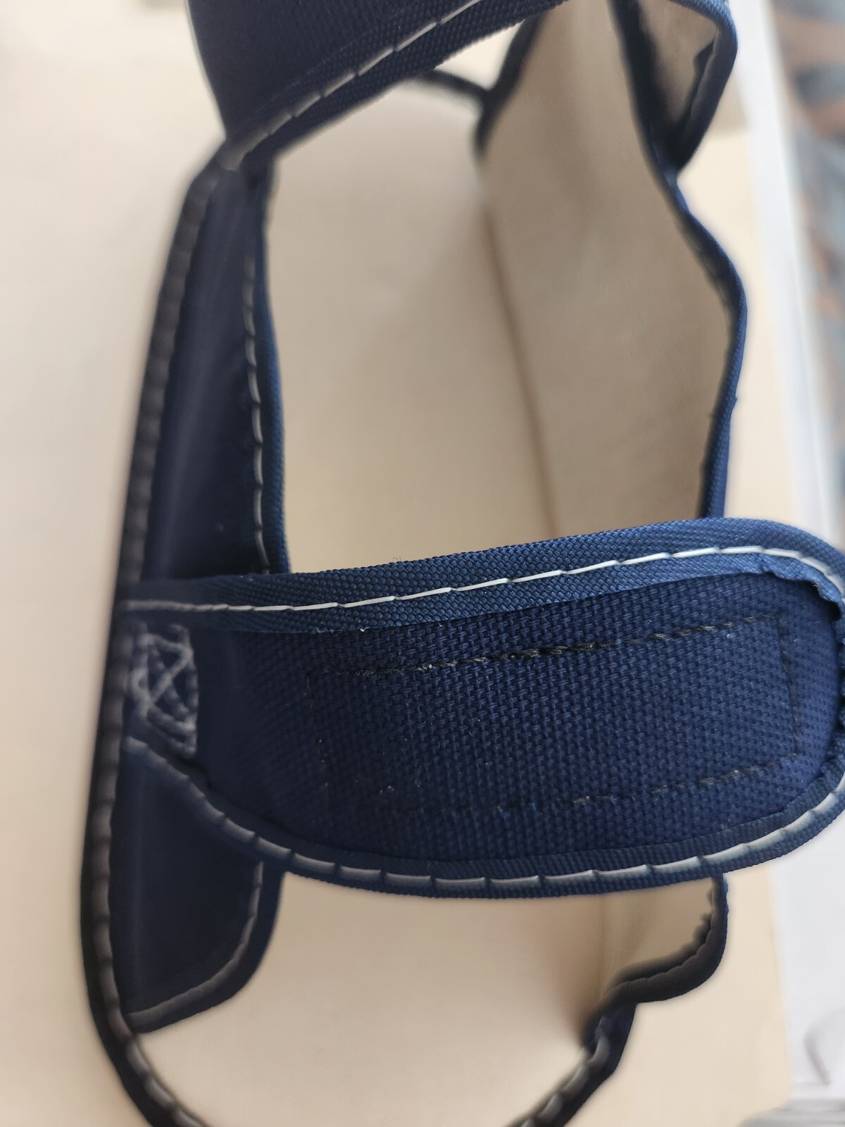 Cast Shoe with Canvas Rocker Bottom. Size Large
