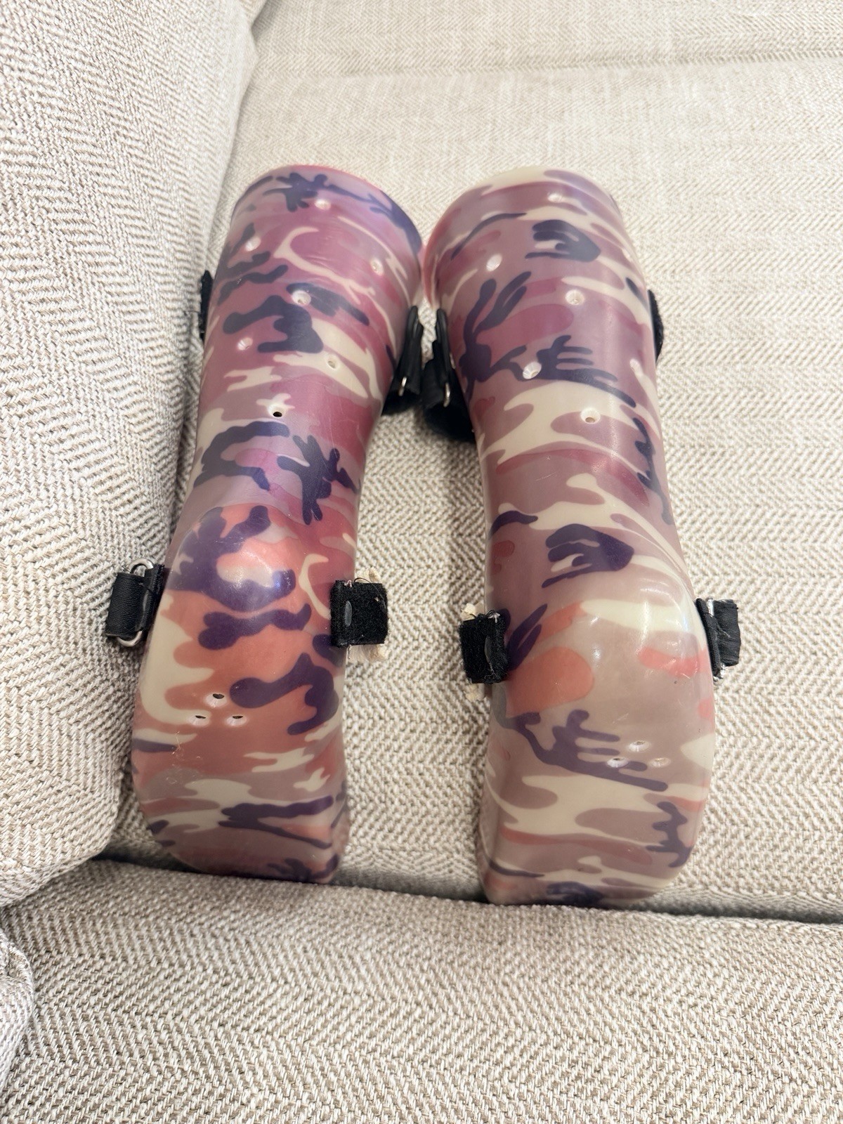Childs AFO Orthosis Hard Plastic Foot Ankle Brace Set Right & Left Legs Pink Cam