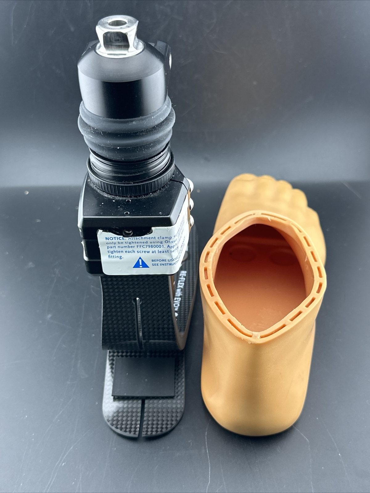 ossur reflex Re-flex Shock prosthetic foot. size 25. category 1. prosthetic leg