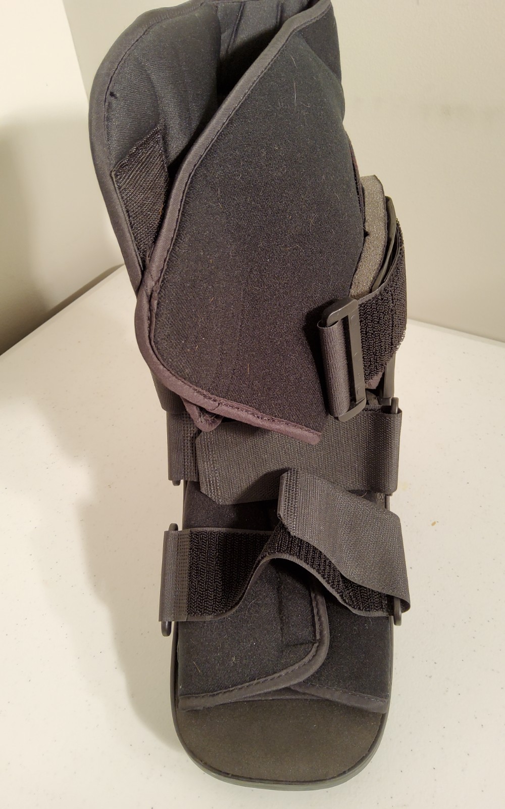 United Ortho Aircast Air Cam Walker Medical Walking Boot Medium Black