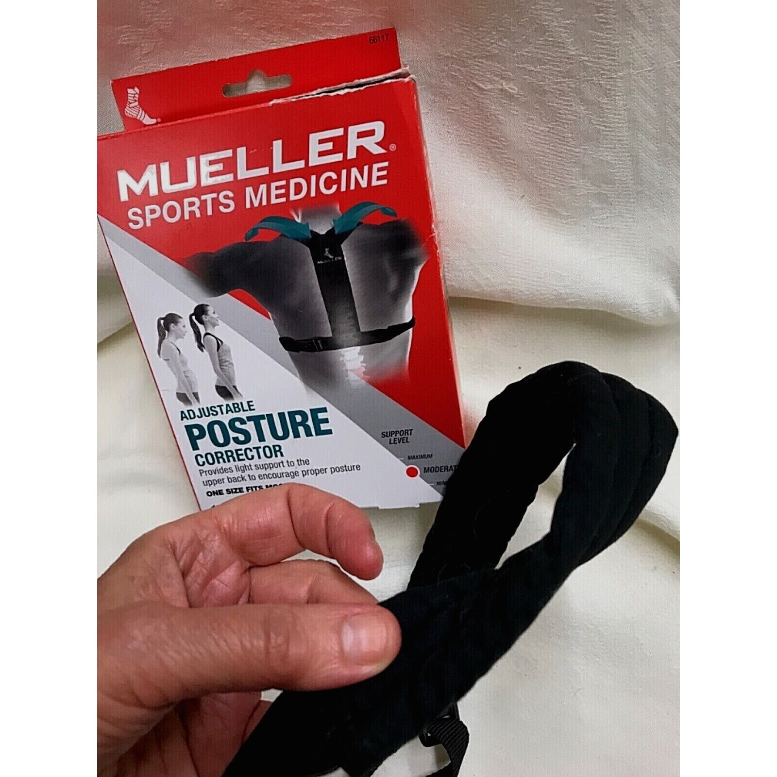 Mueller Adjustable Posture Corrector One Size Fits Most – Used