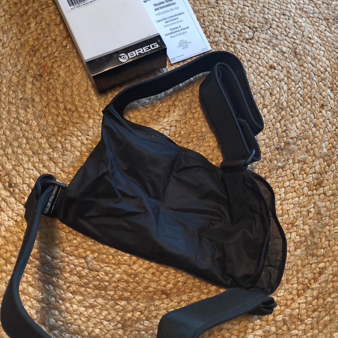 Breg Essential Shoulder Immobilizer