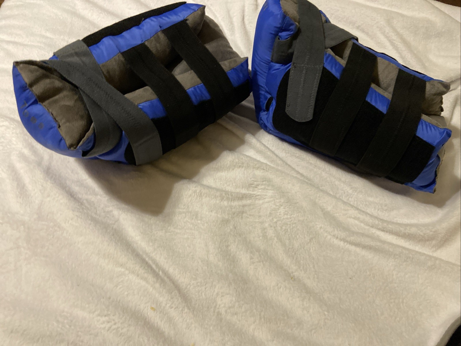 McKesson Heel Protector 15x11x9.4 Hook And Loop Closure One Size. 2 count