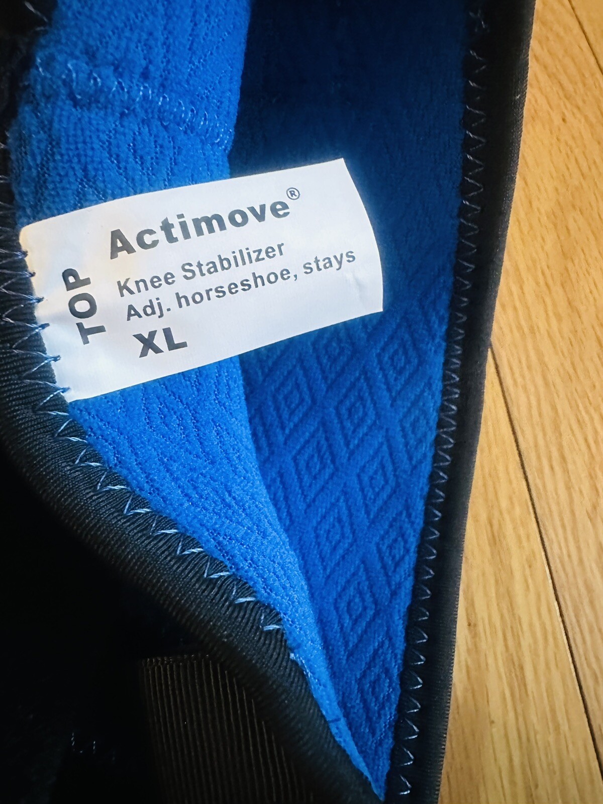 Actimove Knee Stabilizer Adjustable Horseshoe & Stays X-Large (Black)