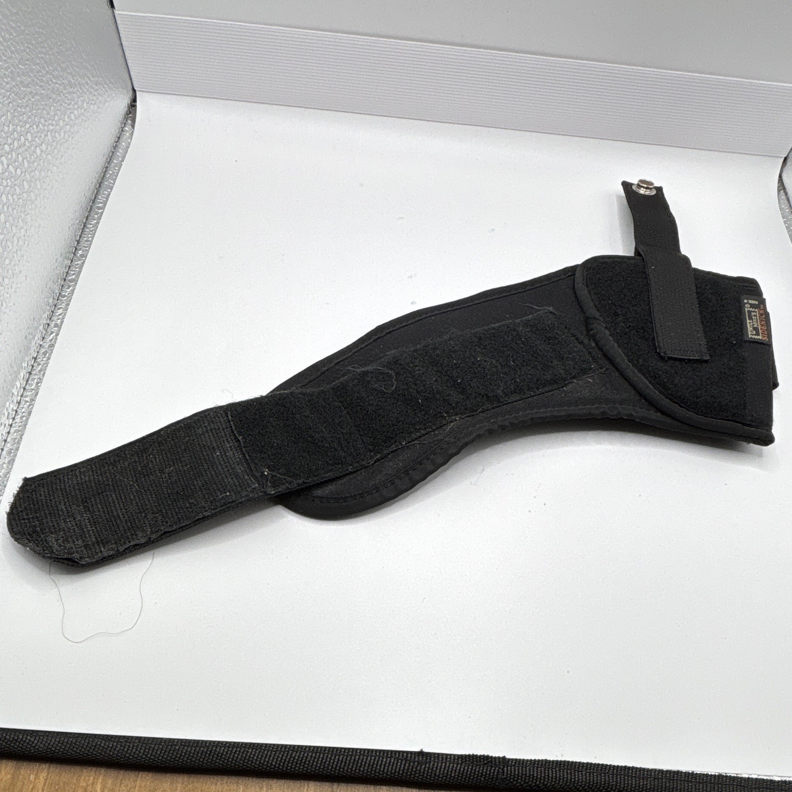 Uncle Mike’s Black NylonAdjustable ankle holster for S&W model 642/340 J frame