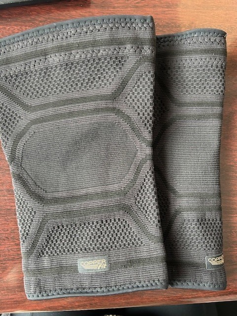 Copper Fit Compression Knee Sleeve 2 Pk L XL 16-20″ Airflow