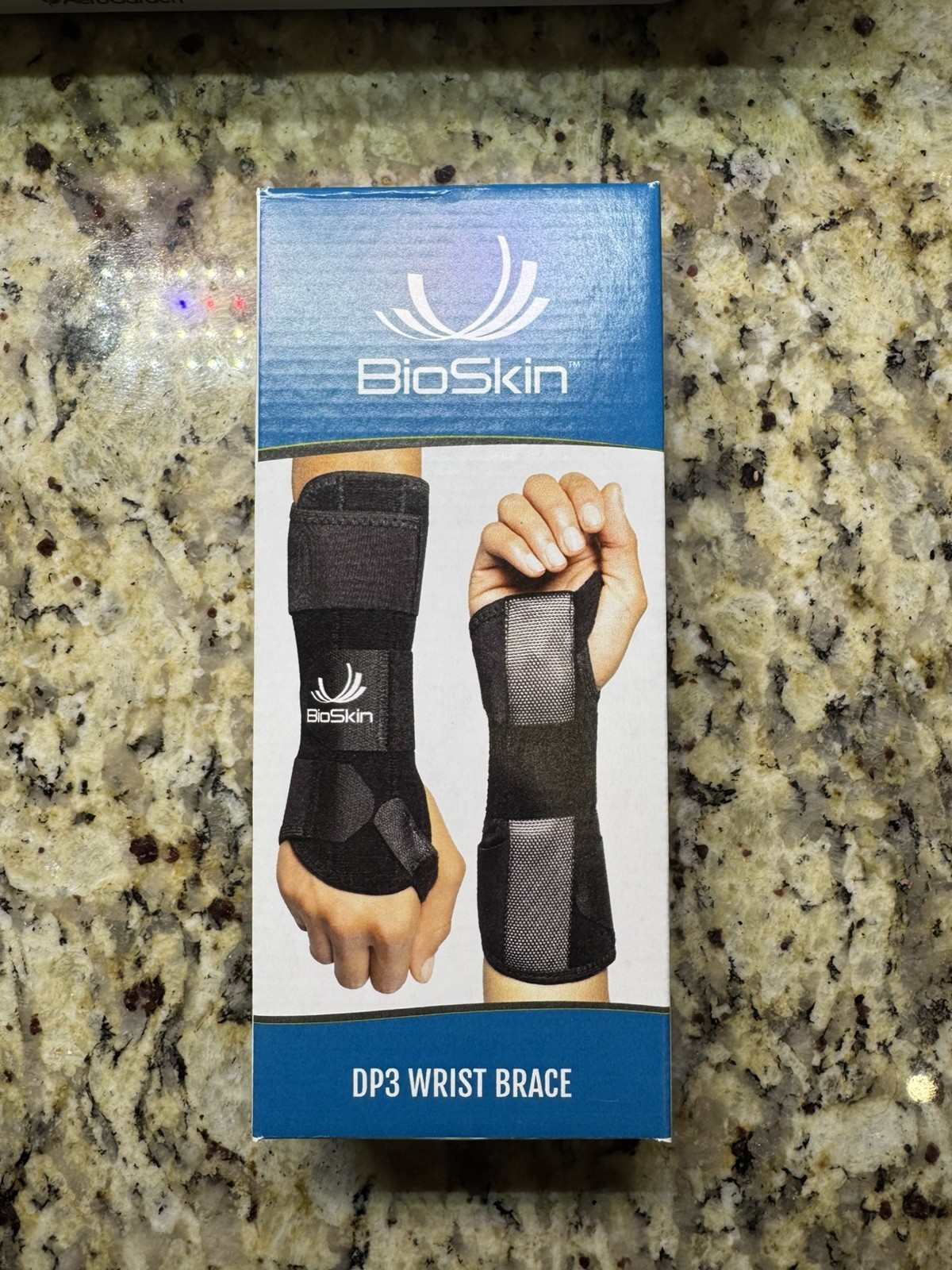 BIOSKIN Carpal Tunnel Wrist Brace, Adjustable BraceSize XL-XXL Right 8.5-inch