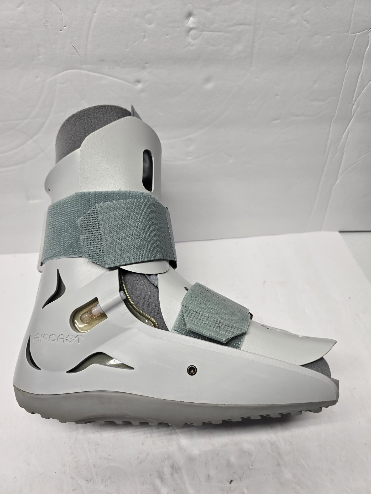 Aircast FP Walker Small Foam Pneumatic Ankle Walking Boot Air Cast Brace Support