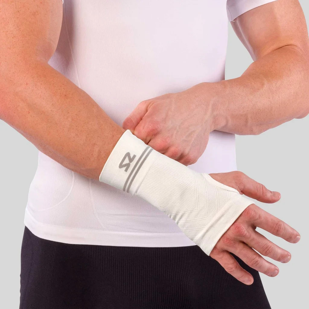 Zensah SINGLE WRIST Support Compression Sleeve SIZE SMALL OR LARGE