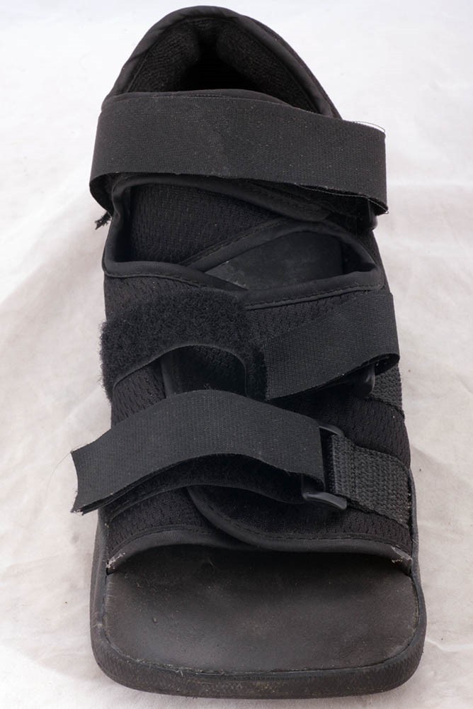 Vive Post Op Shoe – Medium Closed Toe Medical Recovery Foot & Toe Surgery