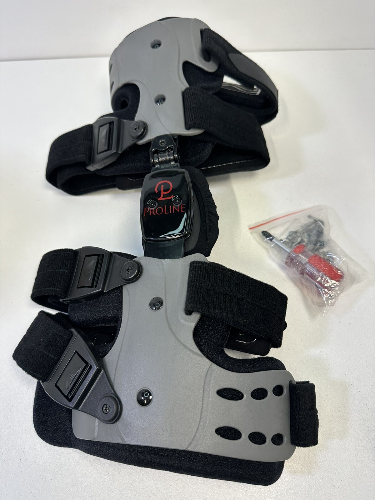 New Proline Pro-Line U-L LEFT Hinged Knee Brace Universal Size