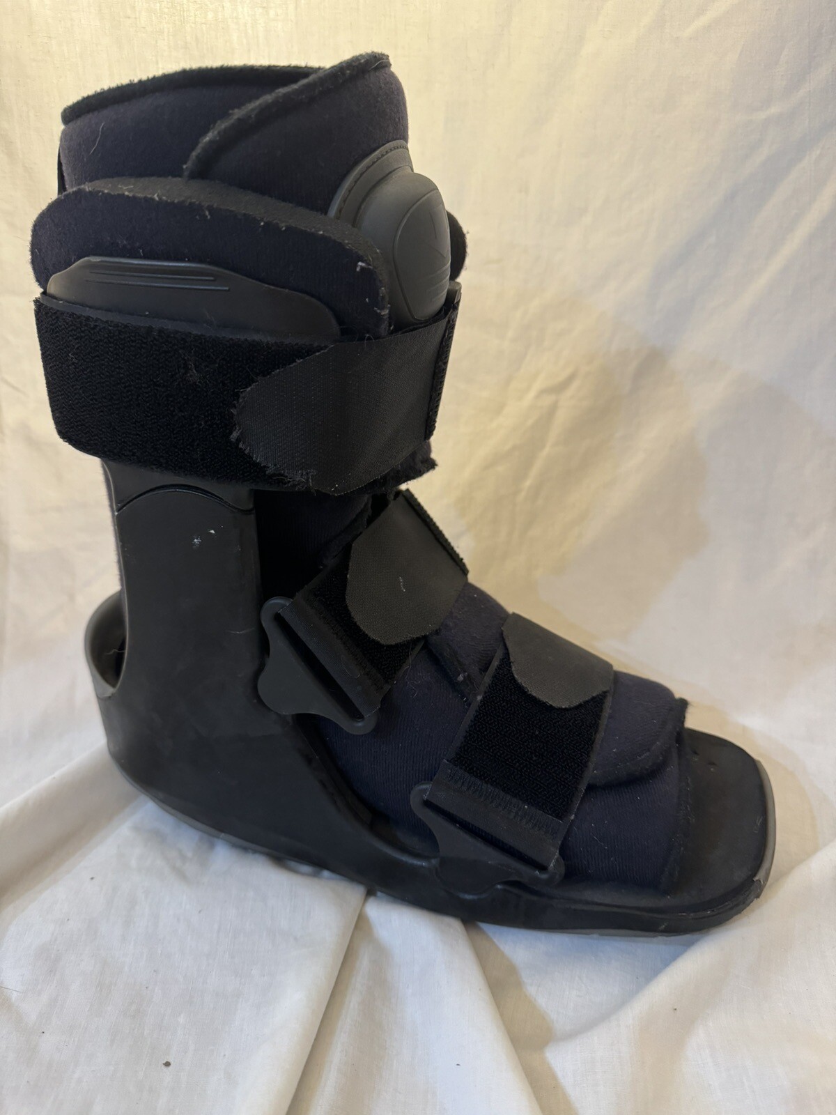 Berg Genesis Light Mid Calf Foot/Ankle Brace, Padded With Straps