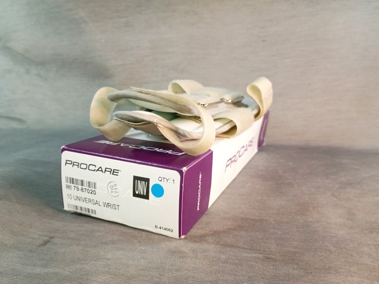 DJO Procare • Universal 10″ Wrist Splint Cock-Up Brace | Vinyl/Foam | Gray |