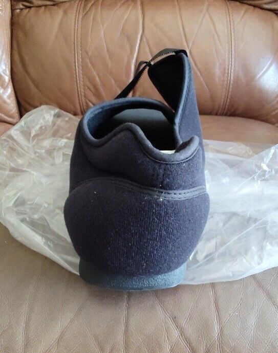 New in open pack Adult Ossur Post-Op Adjustable Soft Top Shoe Sz XL Length 12″