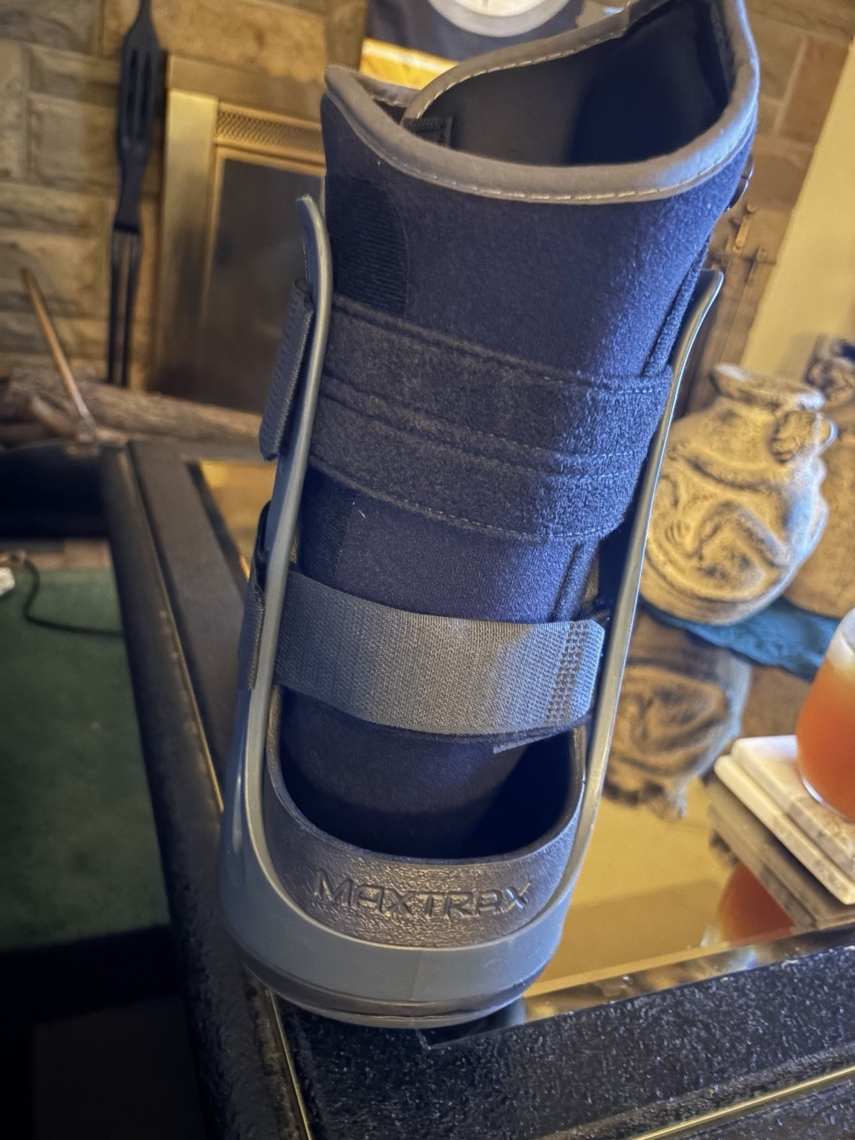 Maxtrax Short Right Foot Air Medium Ankle Brace