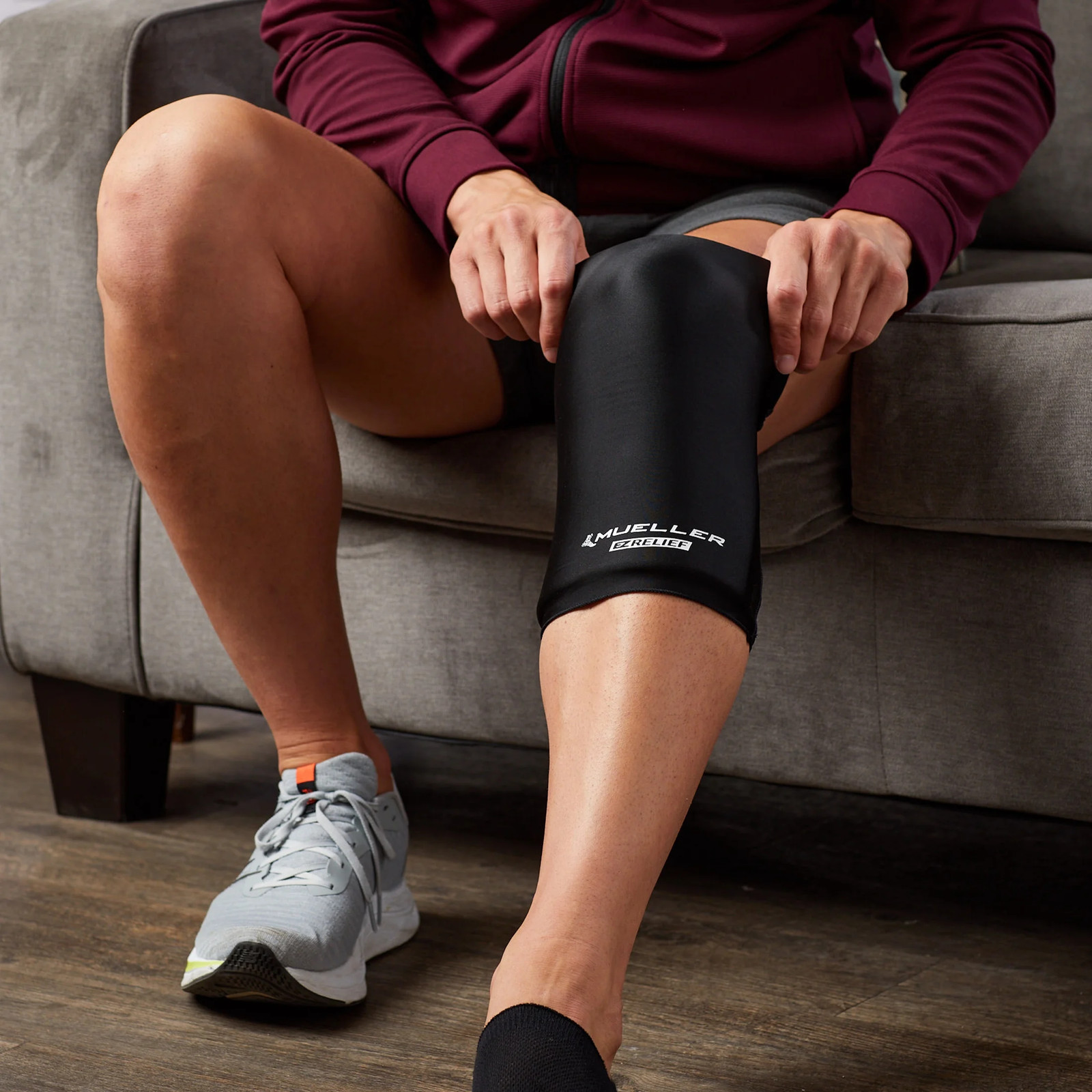 2 pack) Mueller® EZ Relief™ Compression Sleeve, Slip On, Unisex, Large