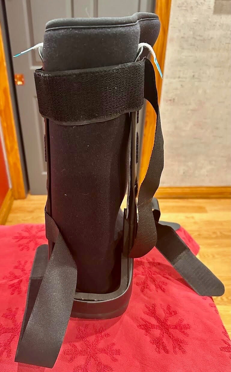 Ossur Form Fit Walker Boot with Air – LARGE