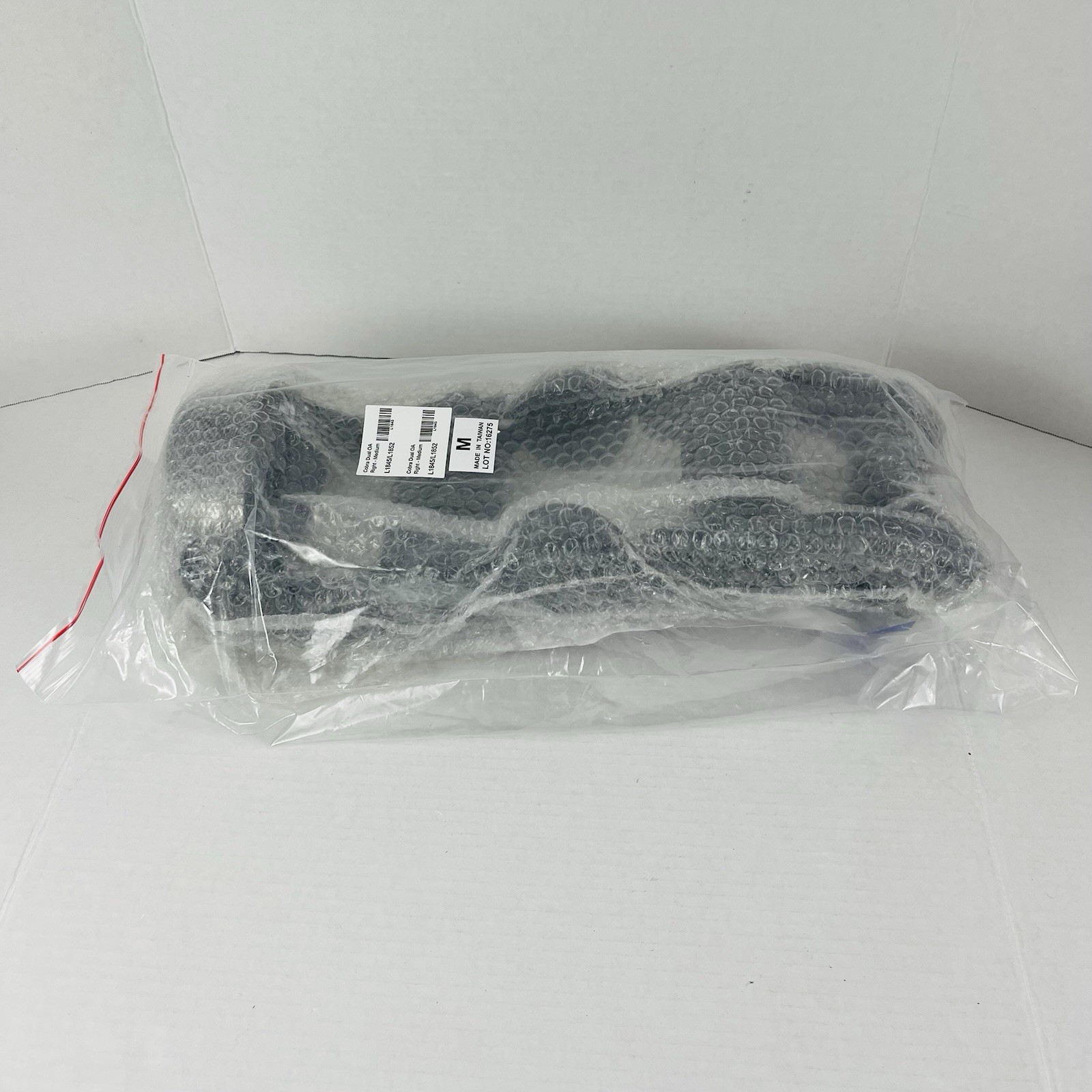 COBRA Dual OA Right Knee Brace NIB BRAND NEW Medium 47cm – 54cm