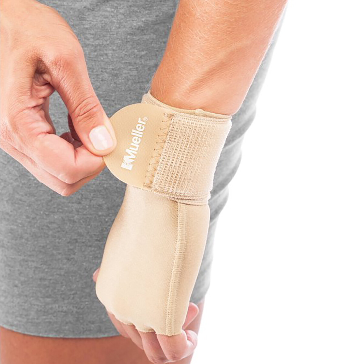 Mueller Sports Medicine Single Compression Glove – Beige