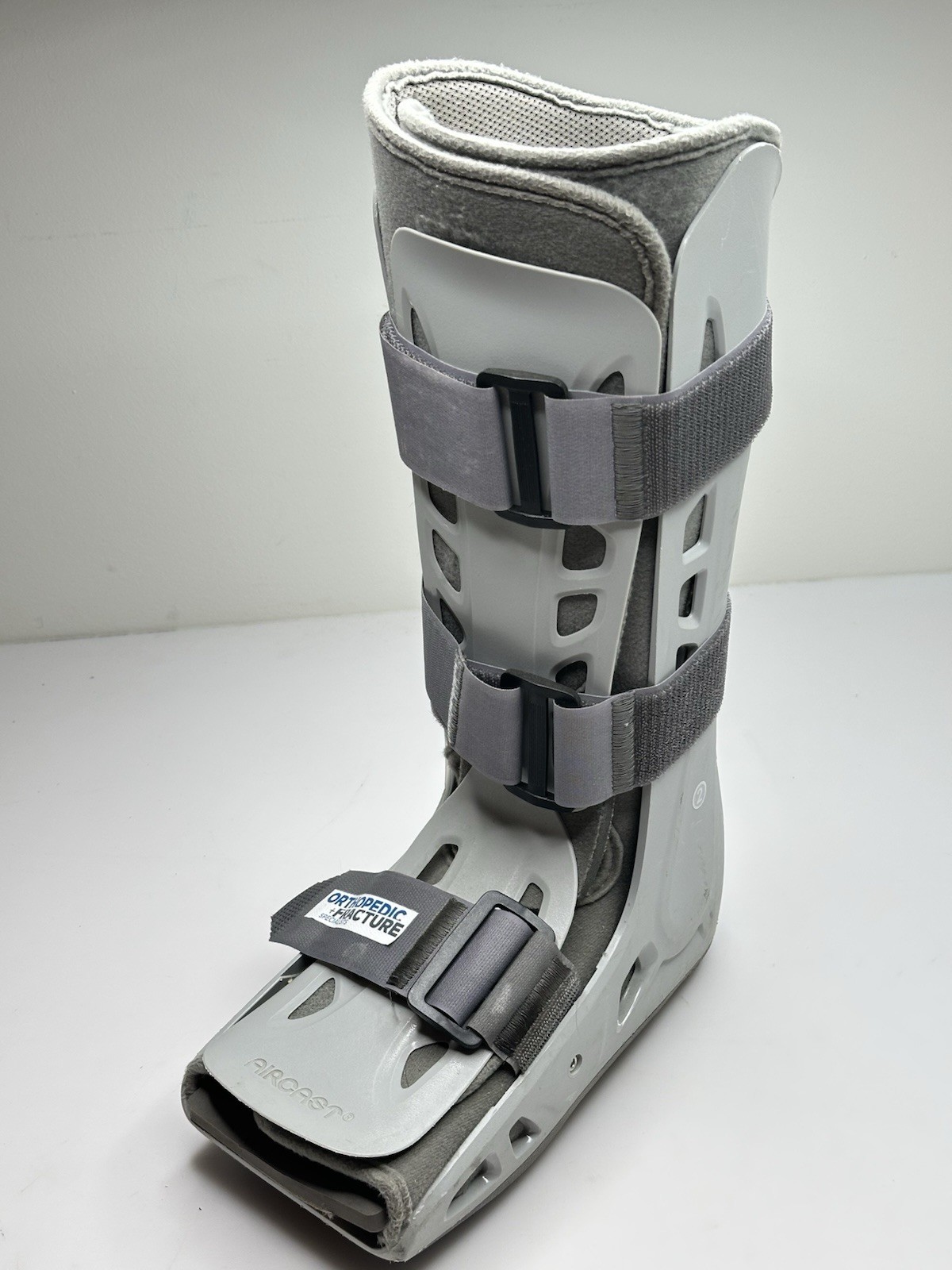 DonJoy Aircast AirSelect Elite Small Size Gray Walker.Brace and Walking Boot
