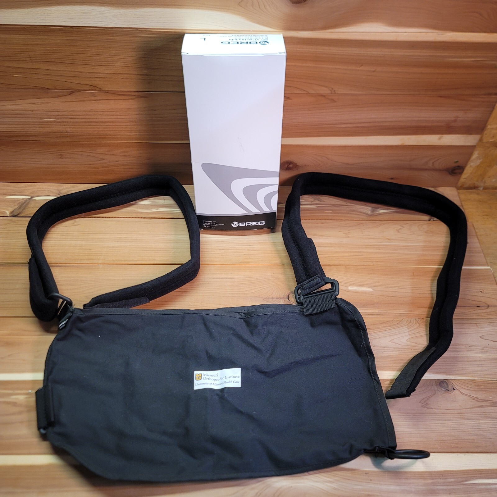 Breg Deluxe Shoulder Immobilizer Large VP20105-040 Sling Black Missouri MU