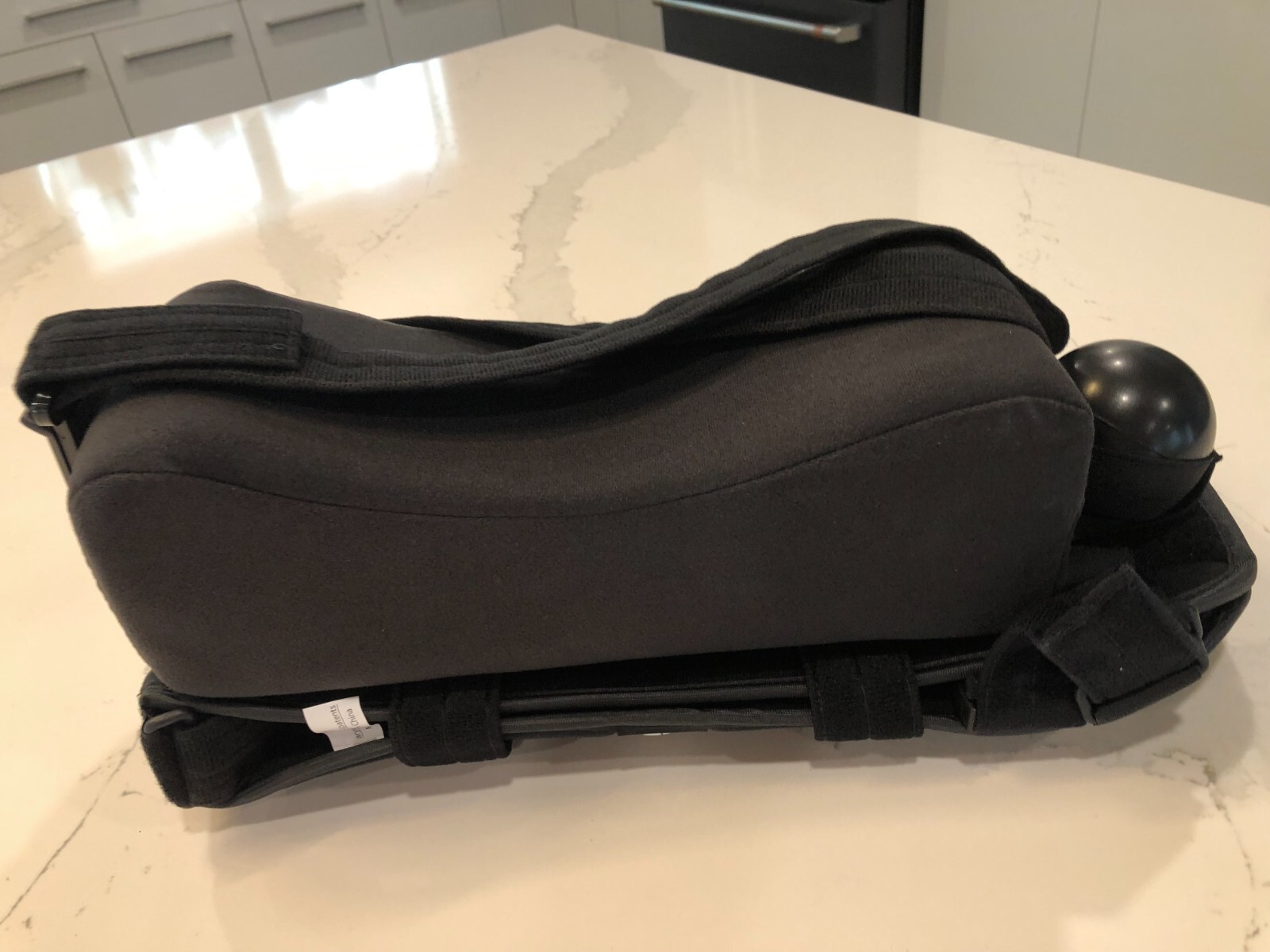 Aryse Metforce Shoulder Brace Immobilizer Universal Fit L3670 AY-70