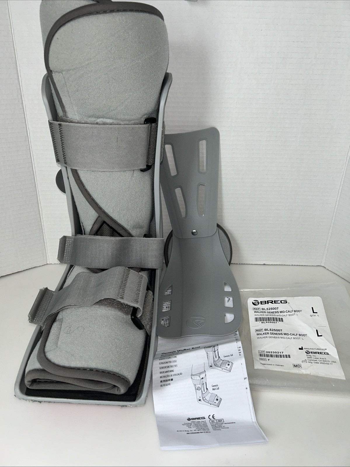BREG Genesis Full Shell Walker BOOT 3-Strap W/Air Pump Ankle Support Size Large