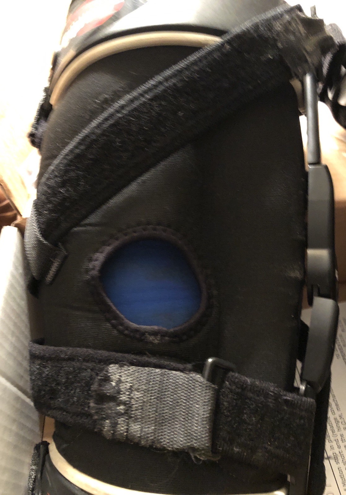 Ossur The Unloader Express DFS Osteoarthritis Right Knee Brace L Black Washable