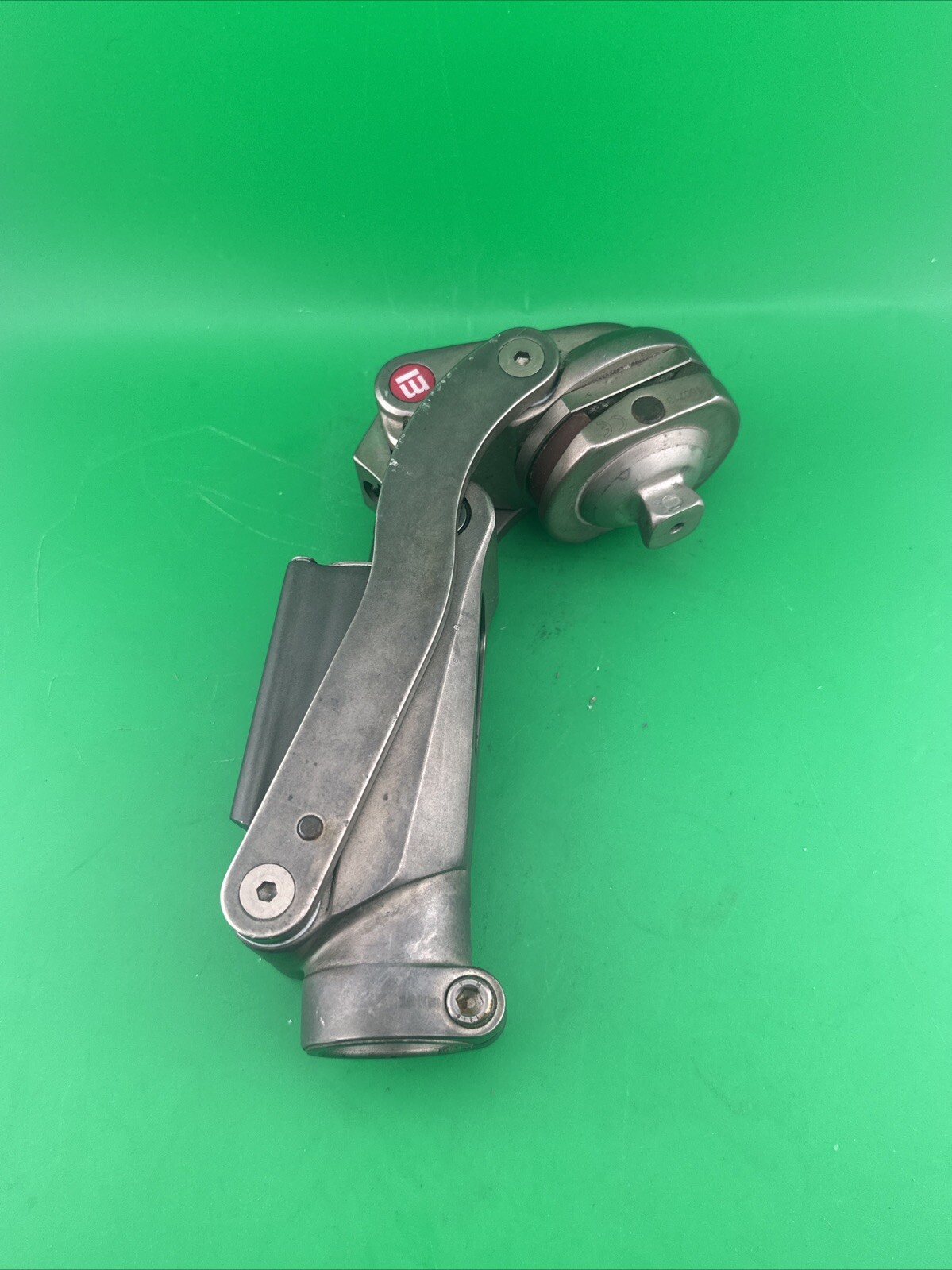 Medi Ossur Ohp3 0hp3 polycentric pneumatic Prosthetic Knee.