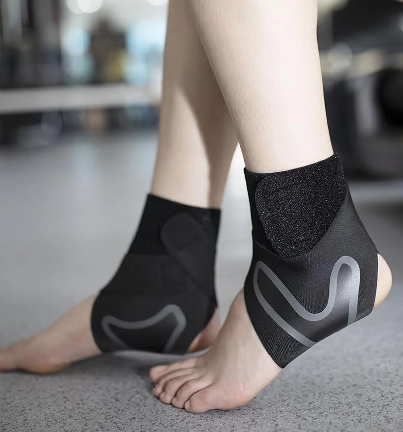 Ankle Brace Compression Sleeve for Plantar Fasciitis Pain Relief Support