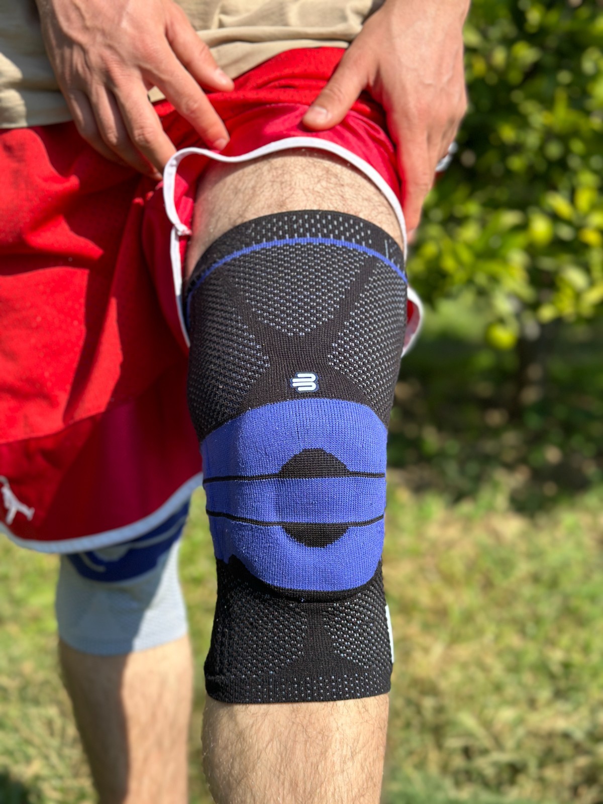 Bauerfeind GenuTrain Size 4 Knee Joint Brace Patella Support ACL MCL Meniscus
