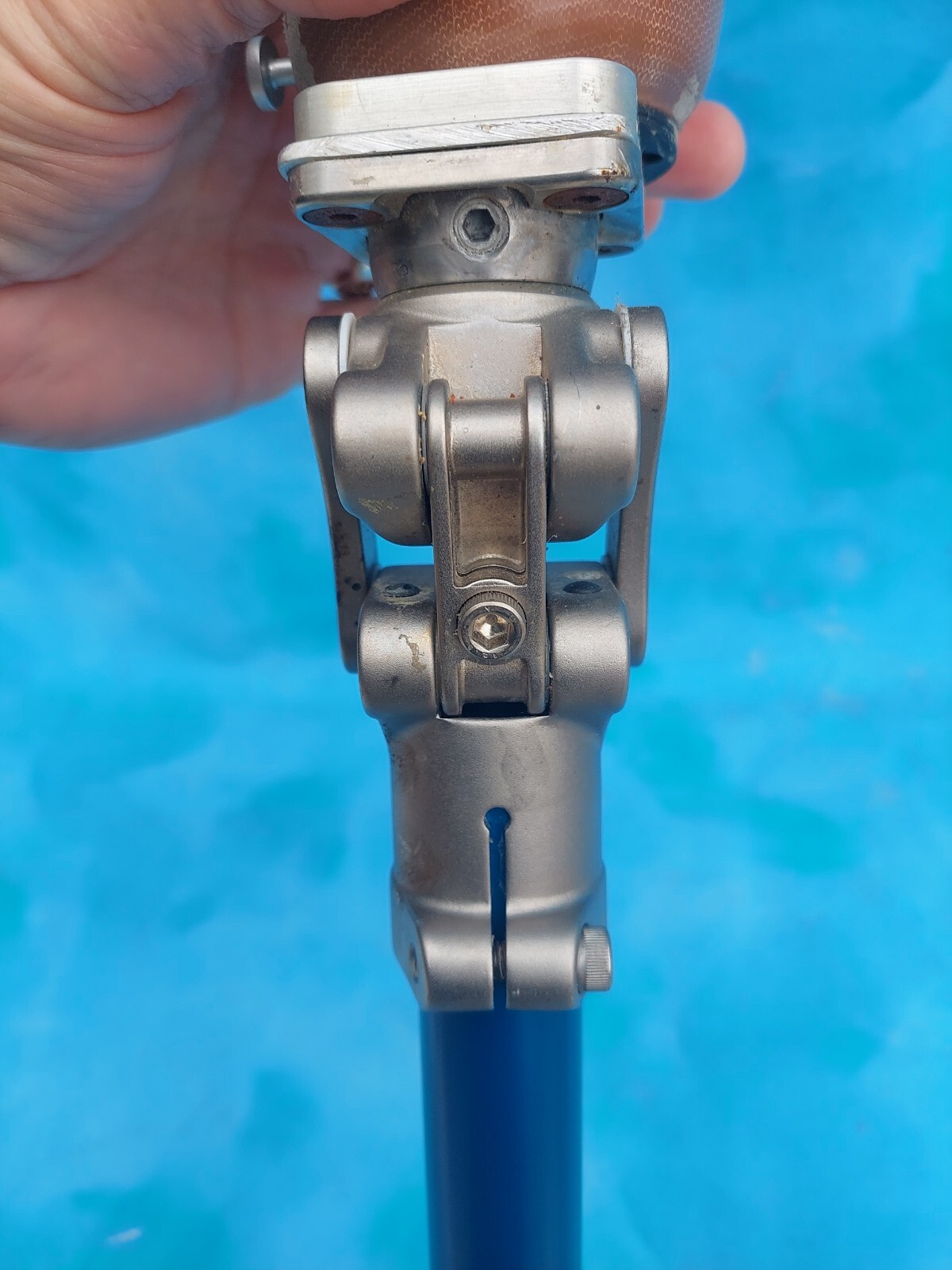 Medi Prosthetic Above Knee Leg Limb OSSUR RIGHT Foot Size 25