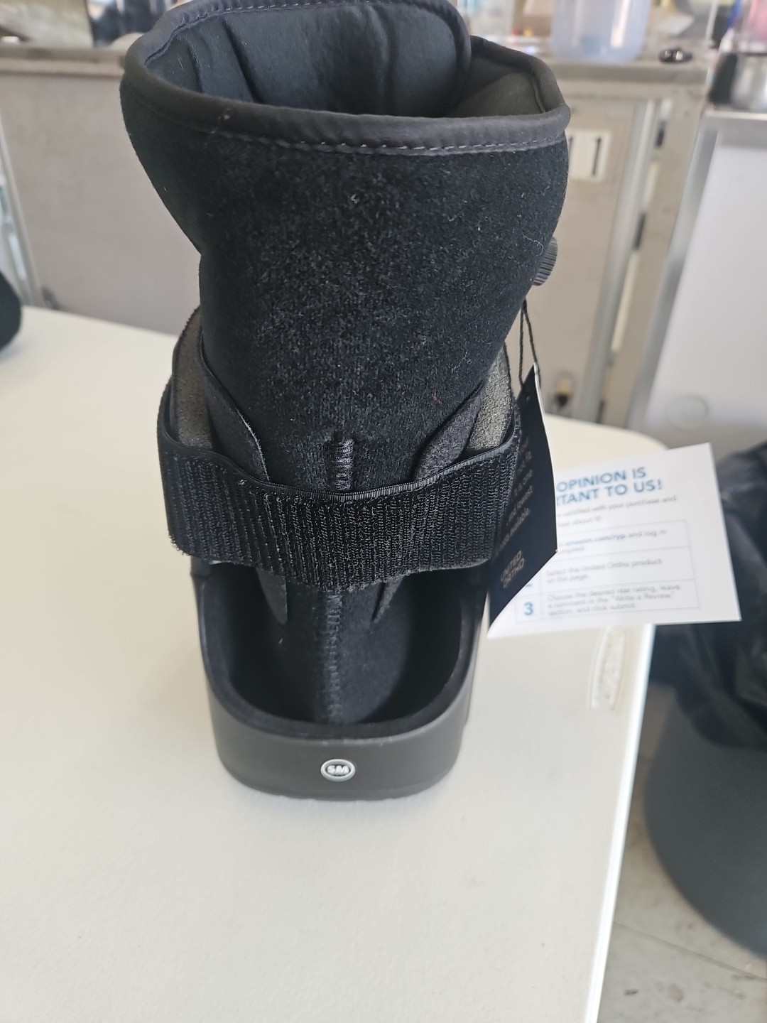 United Ortho Short Air Cam Walker Fracture Boot Small Black Size Medium