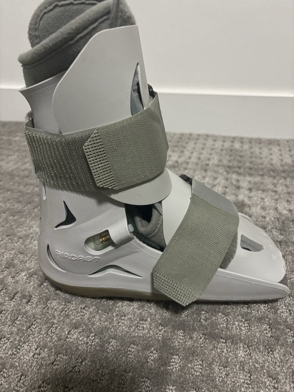 Aircast SP Walker Boot Small 01A-S Gray with Hand Pump
