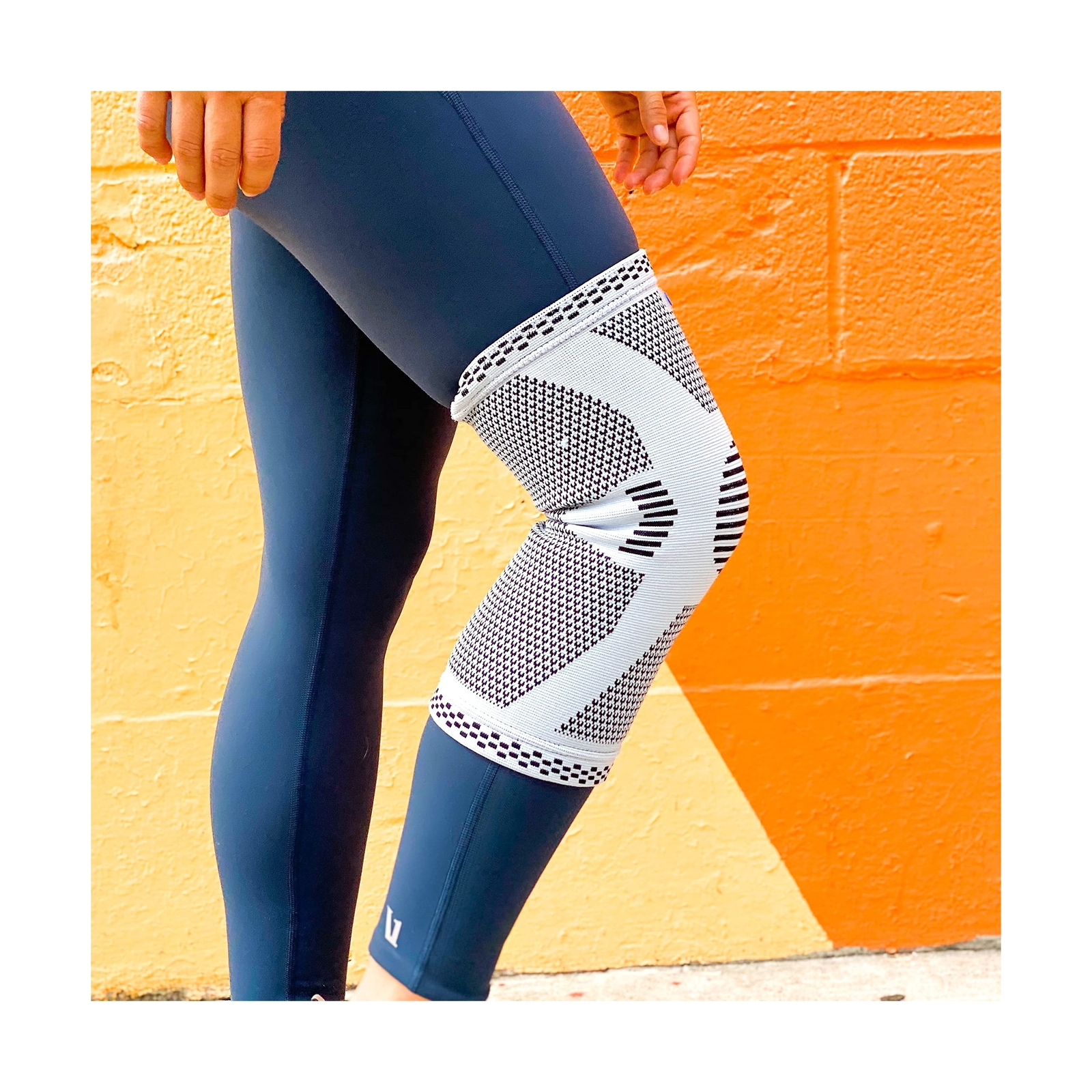 Compressa Knee Compression Sleeve For Women & Men, Knee Braces for Knee Pain …