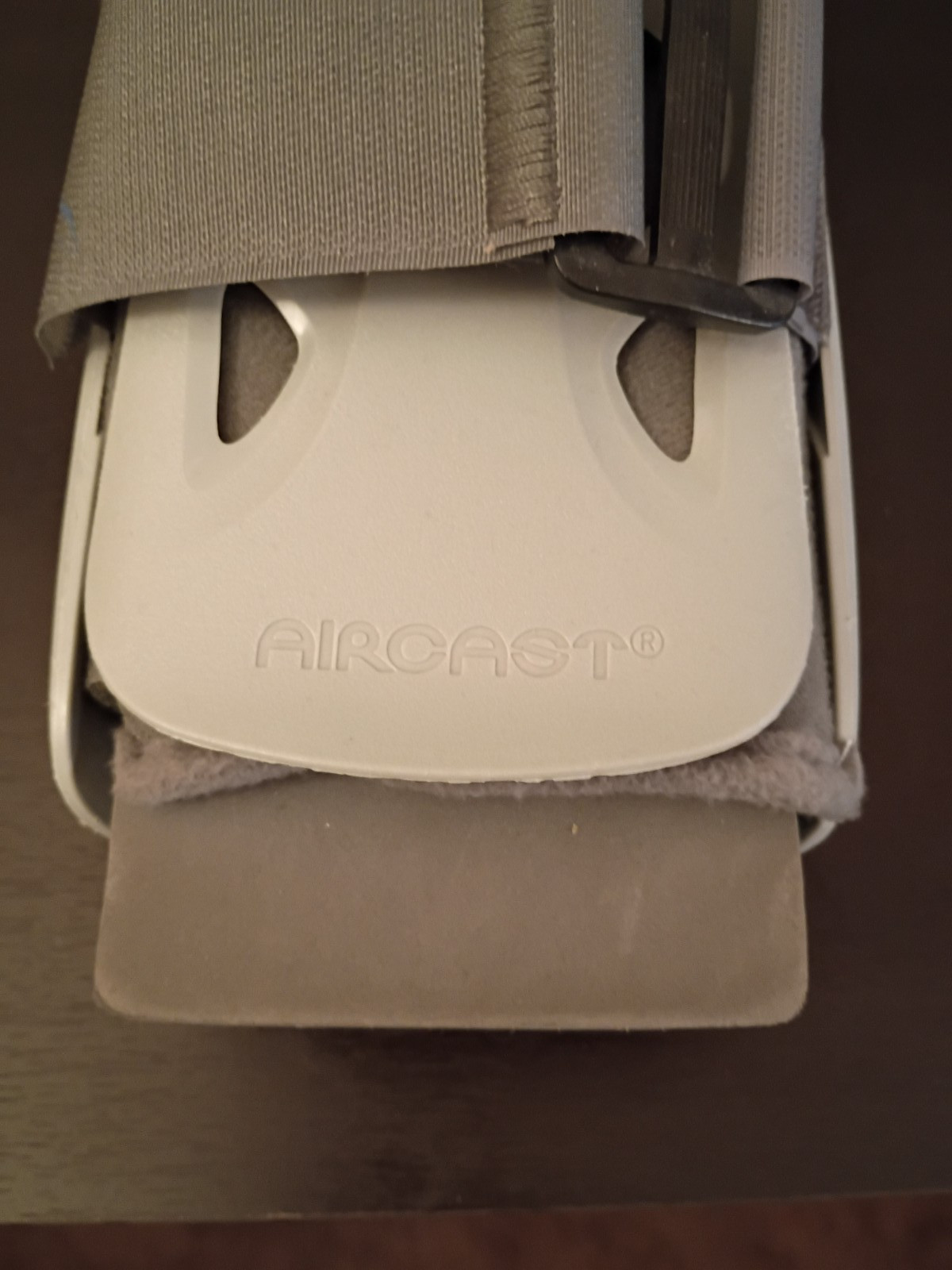 Aircast AirSelect Pneumatic Walker Boot — Size Small — Gray
