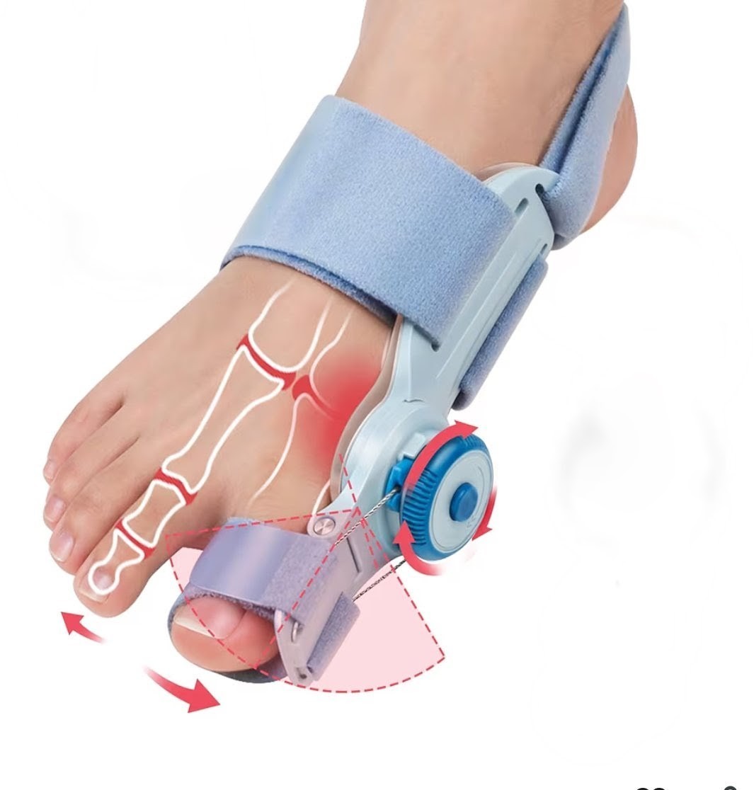 NIB. BUNION CORRECTOR. ADJUSTABLE KNOB BRACE/SPLINT. By Tech Love