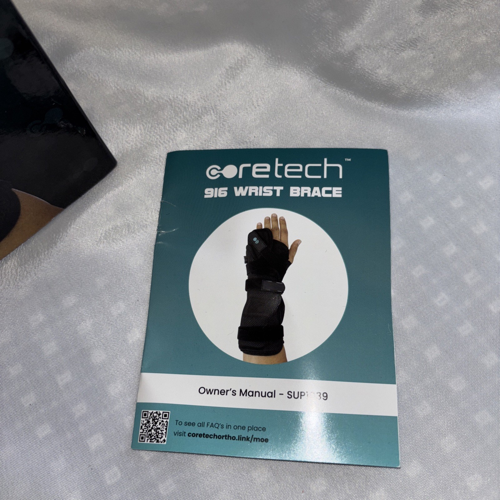Cortech Adult 916 wrist brace