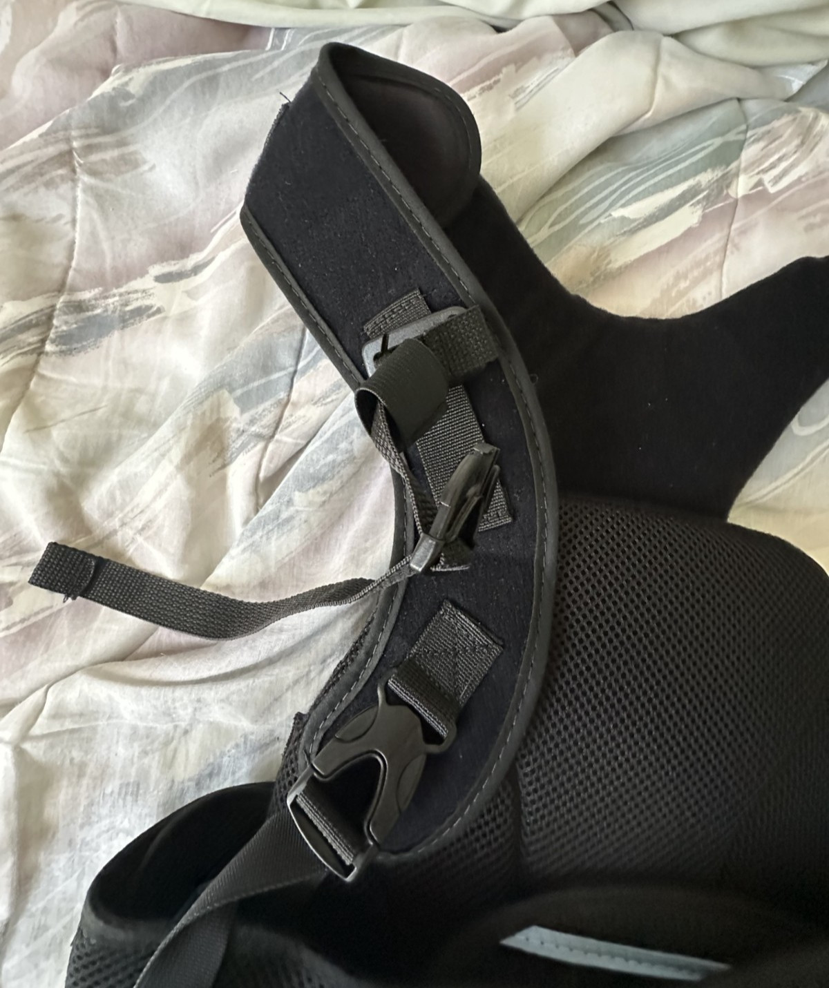 BRAND NEW! BREG EPIC LP BACK BRACE WITH ADJUSTABLE STRAPS AND SECURE ENCLOSURES