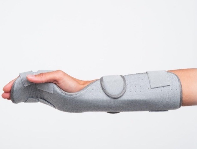 Chrisofix Universal Rest Orthosis Wrist/Hand Night Use (small Left & Right)