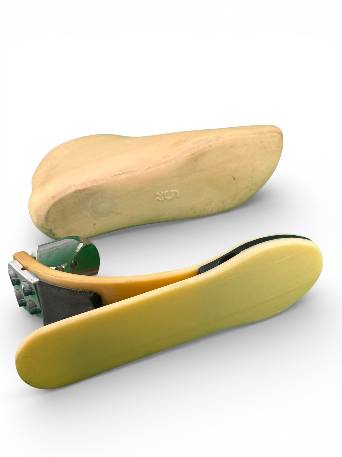 Rush 81 Lp Lopro Prosthetic Foot, Size 22, Category 2.