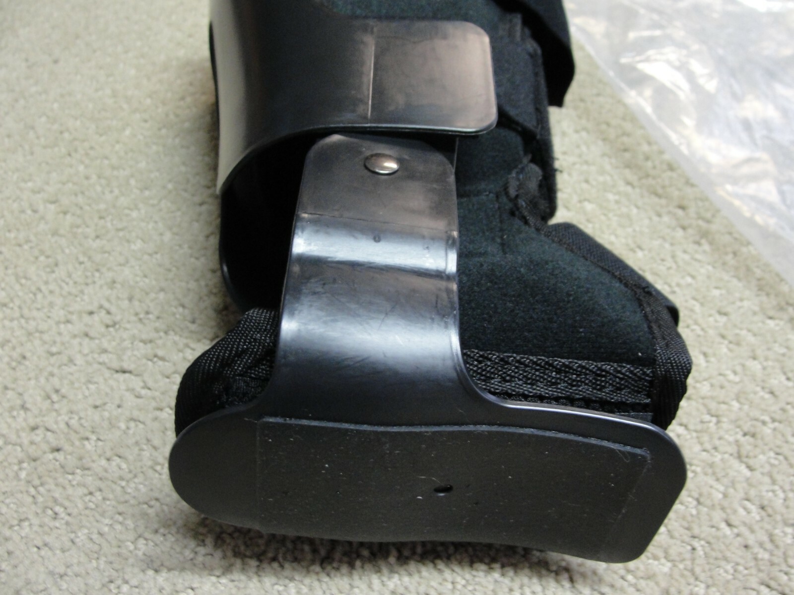 Vertaloc PRO Ankle Brace Medium for Left or Right Ankle NEW Model VL305PAB (A)
