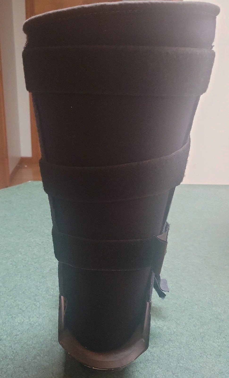Breg SoftGait Walker Boot Size M Black 11″ Long 4.5″ Wide 18 Tall