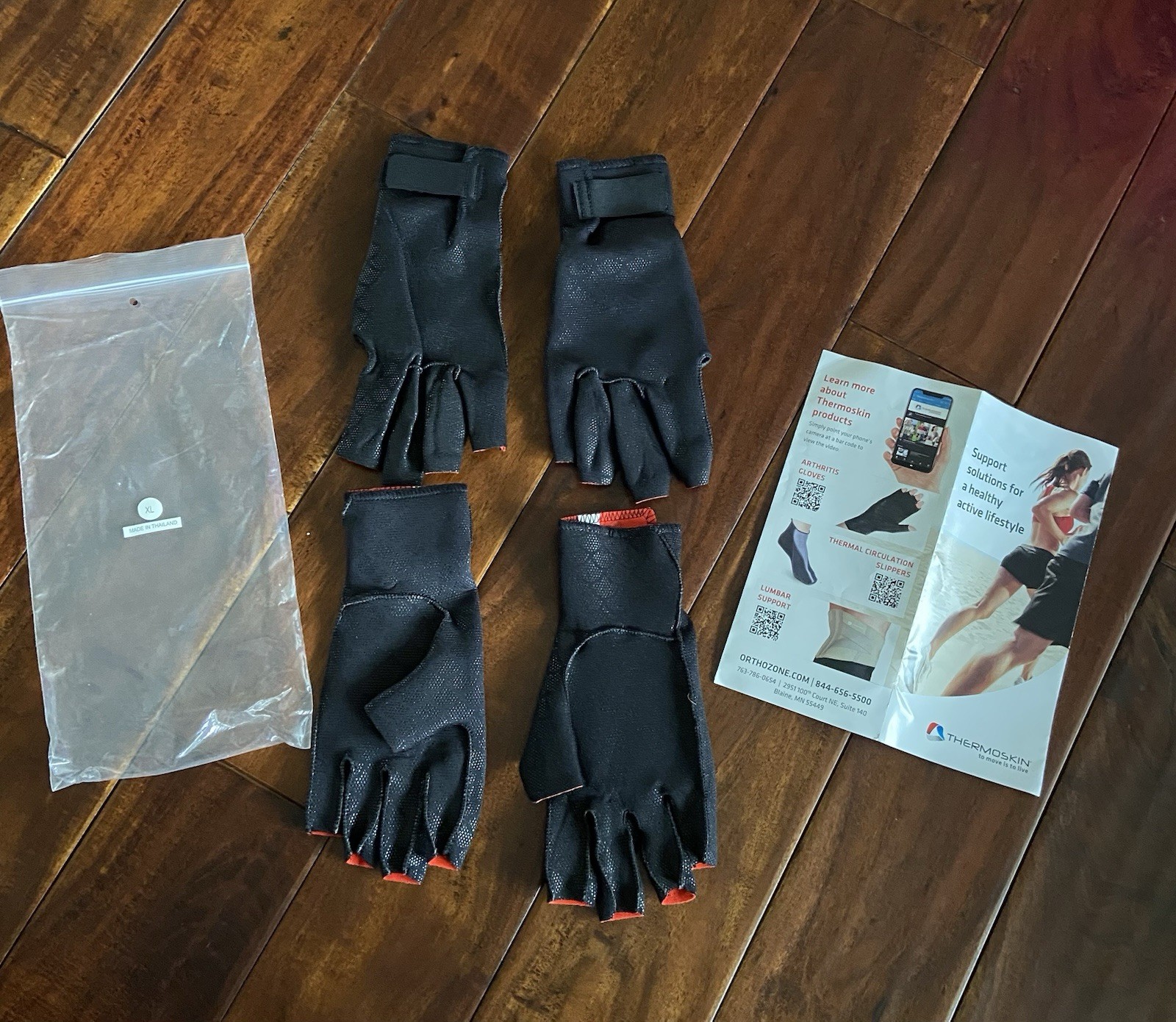 (2 PAIRS) New Thermoskin Arthritic Compression Gloves XL Relieves Pain 84199