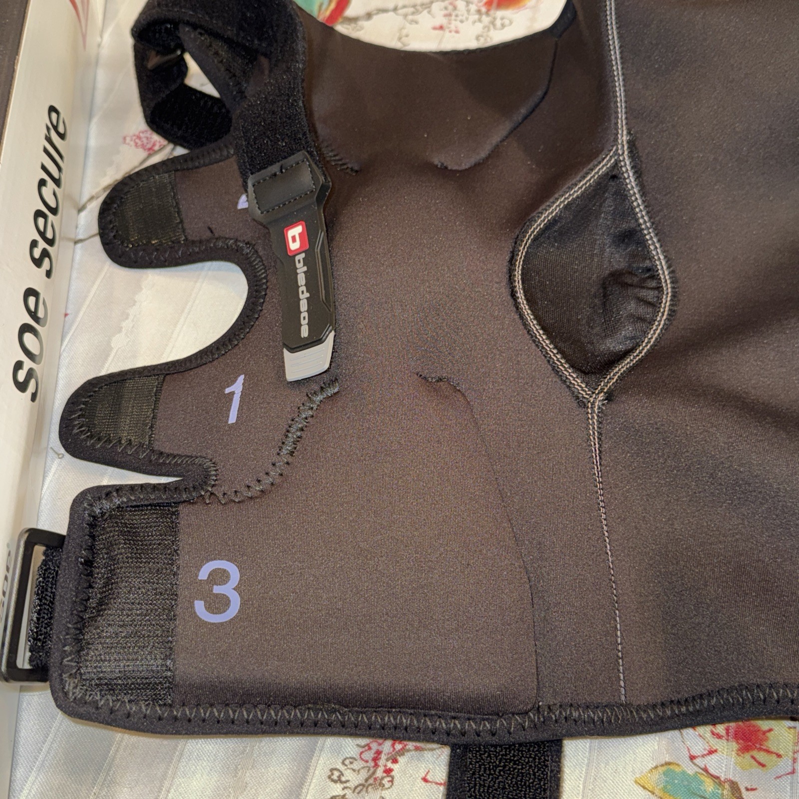 Bledsoe OA Impulse TriTech Medial OA Right Knee Brace Black Size Medium