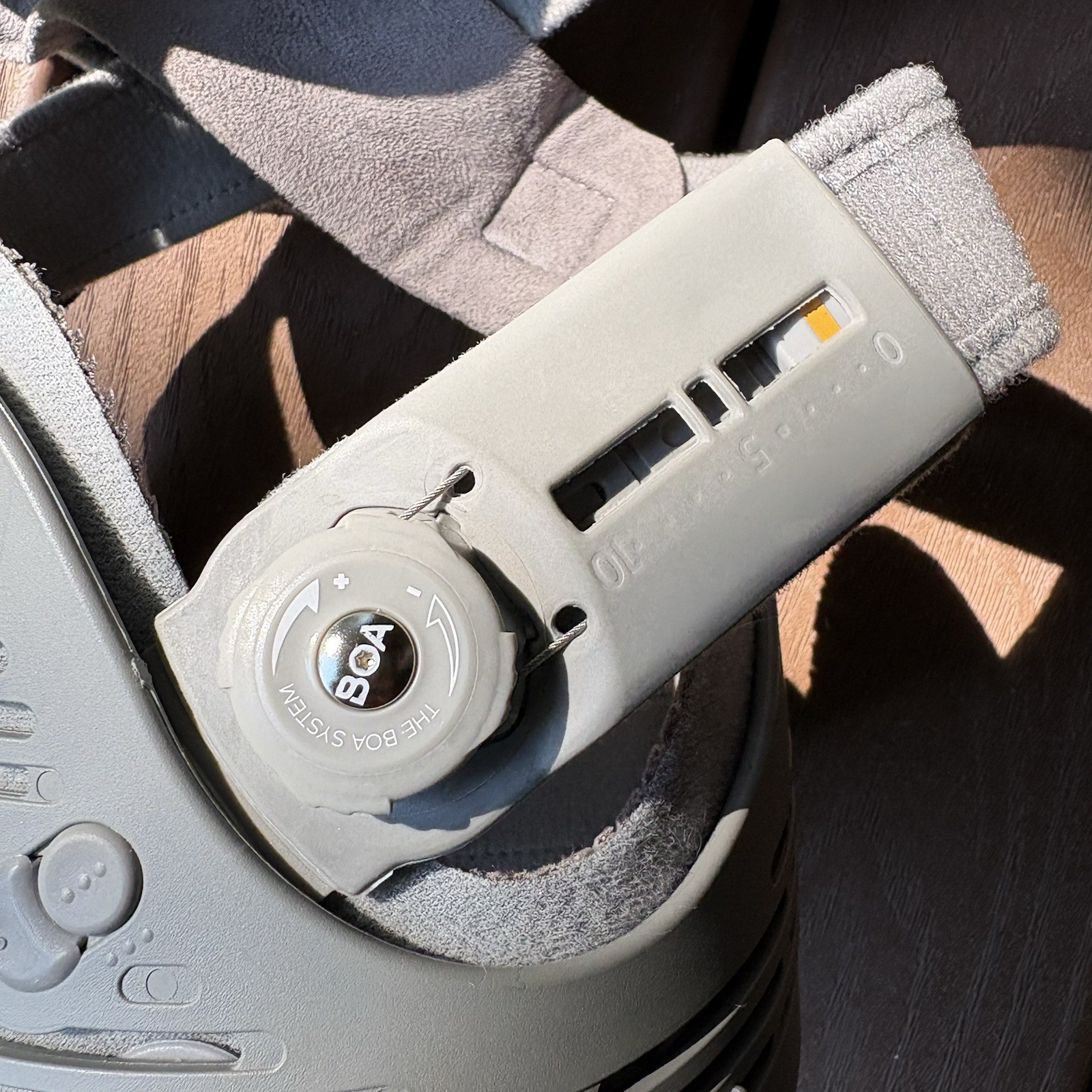 Ossur Unloader One LEFT Medial Knee Brace Size Medium SHORT