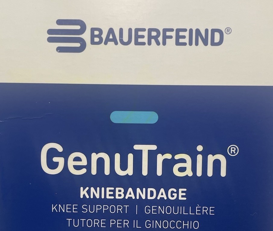 Bauerfeind GenuTrain Knee Support Brace Size 4C BLACK w/Navy *NEW* Dirty Box