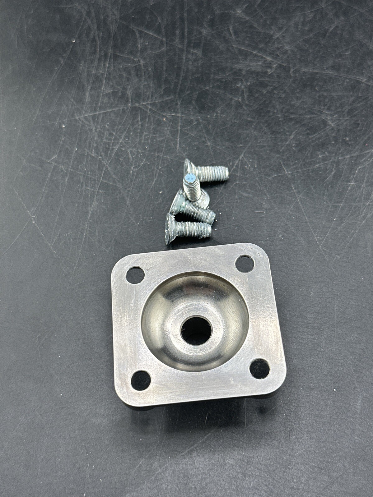 Medex Titanium, Prosthetic Four Hole Pyramid Plate With Screws