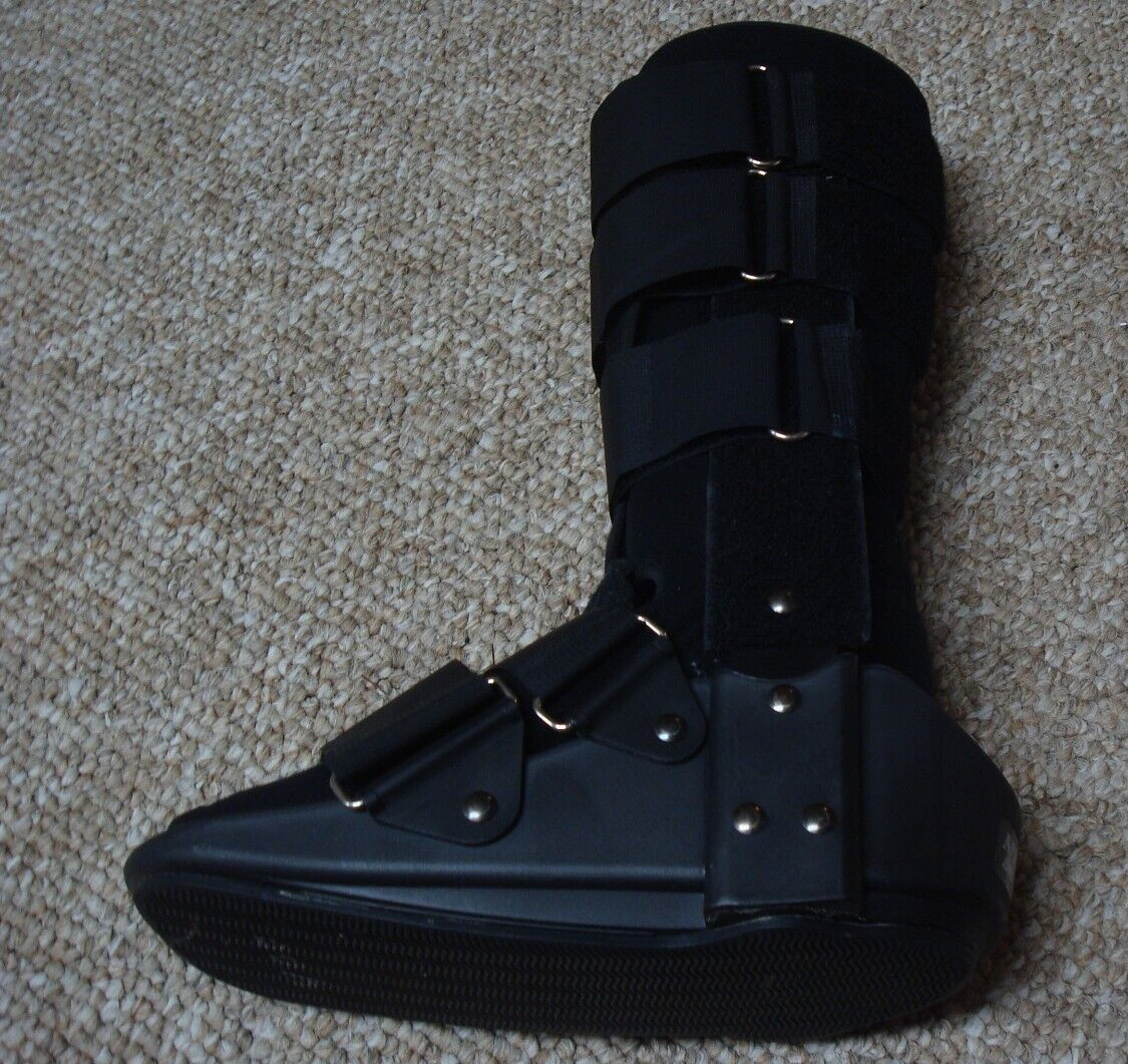 Bird and Cronin Anklizer II Walking Boot. Size Small. Fixed Ankle